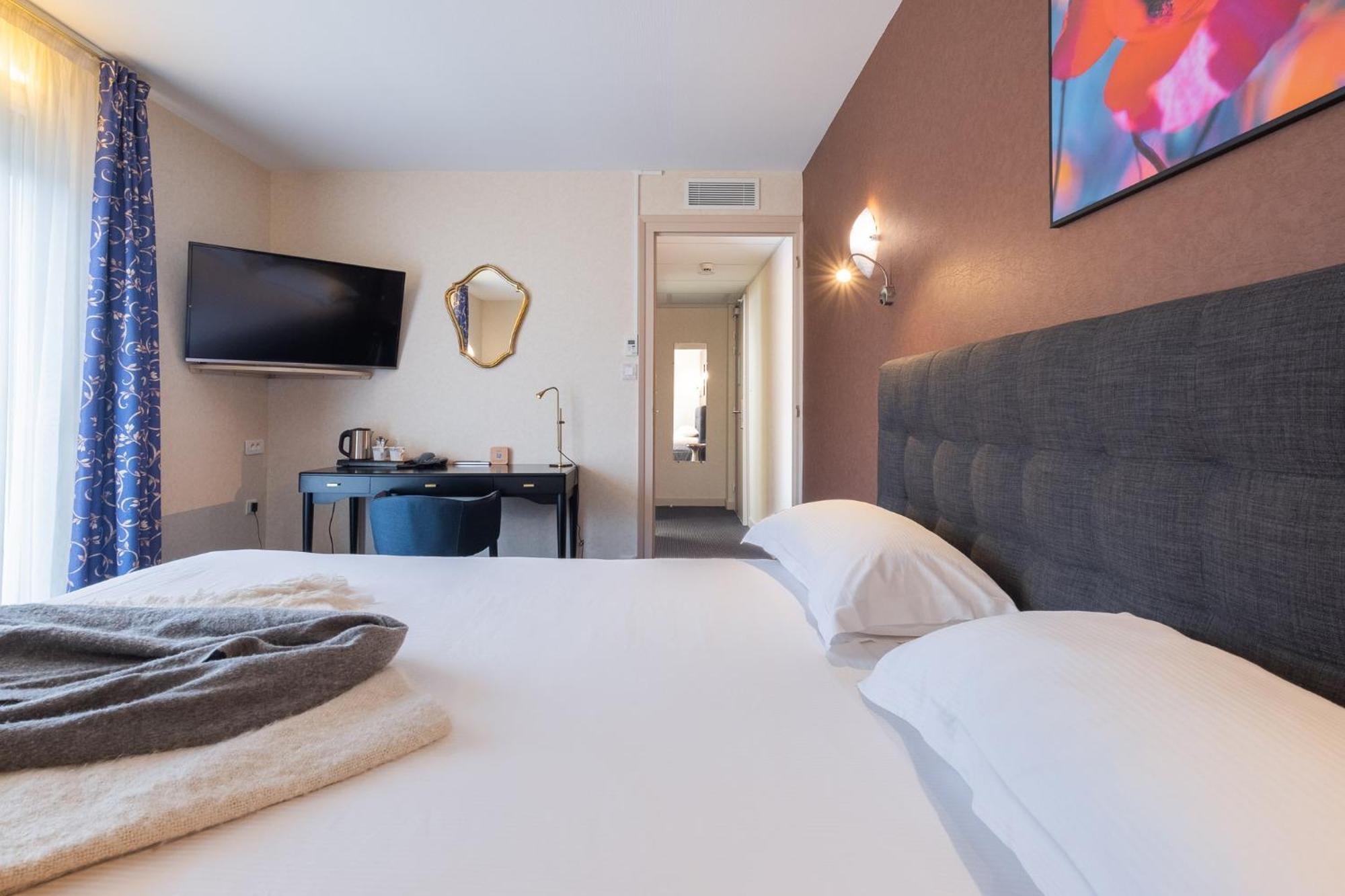 Cit'Hotel Logis De Brou, Bourg En Bresse Esterno foto