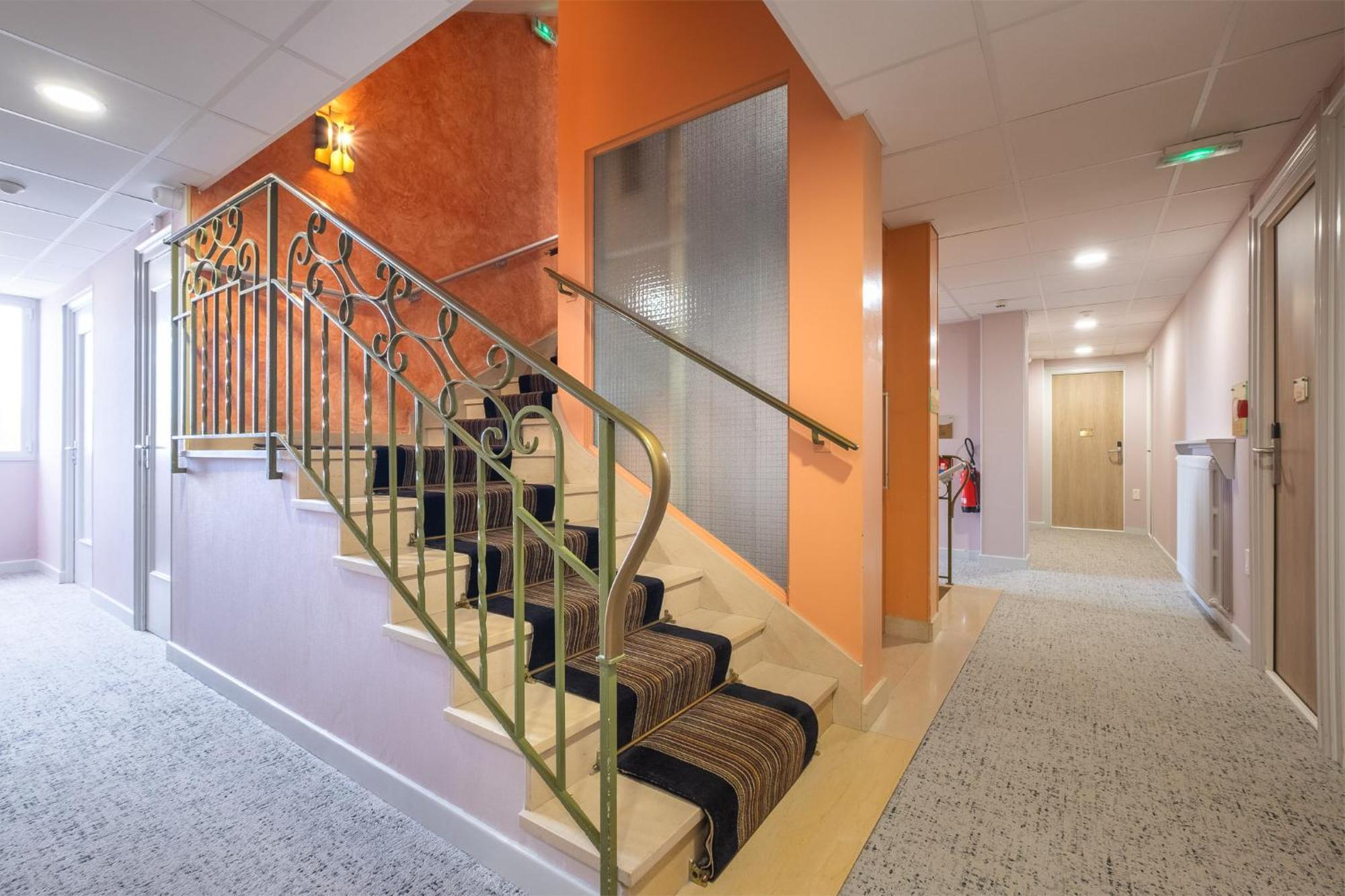Cit'Hotel Logis De Brou, Bourg En Bresse Esterno foto