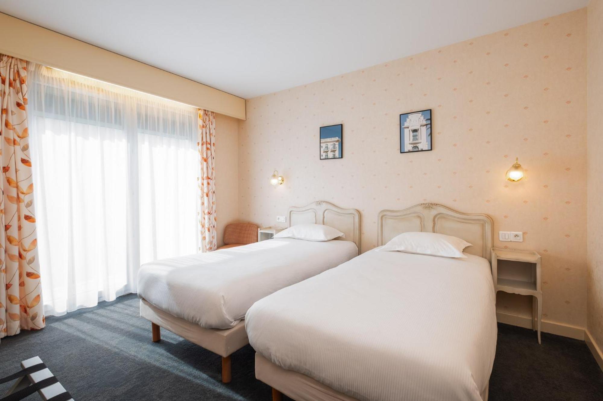 Cit'Hotel Logis De Brou, Bourg En Bresse Esterno foto