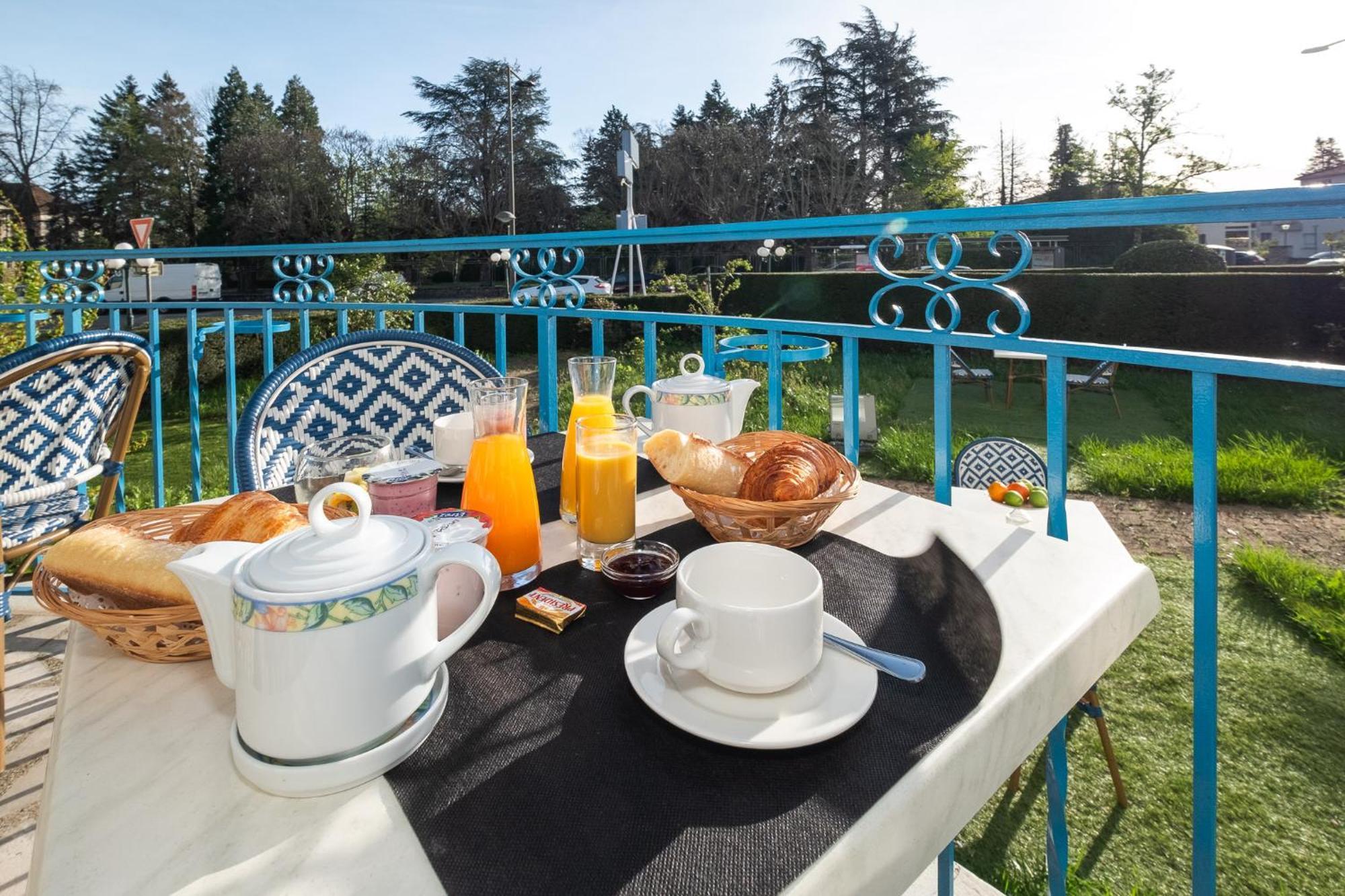 Cit'Hotel Logis De Brou, Bourg En Bresse Esterno foto