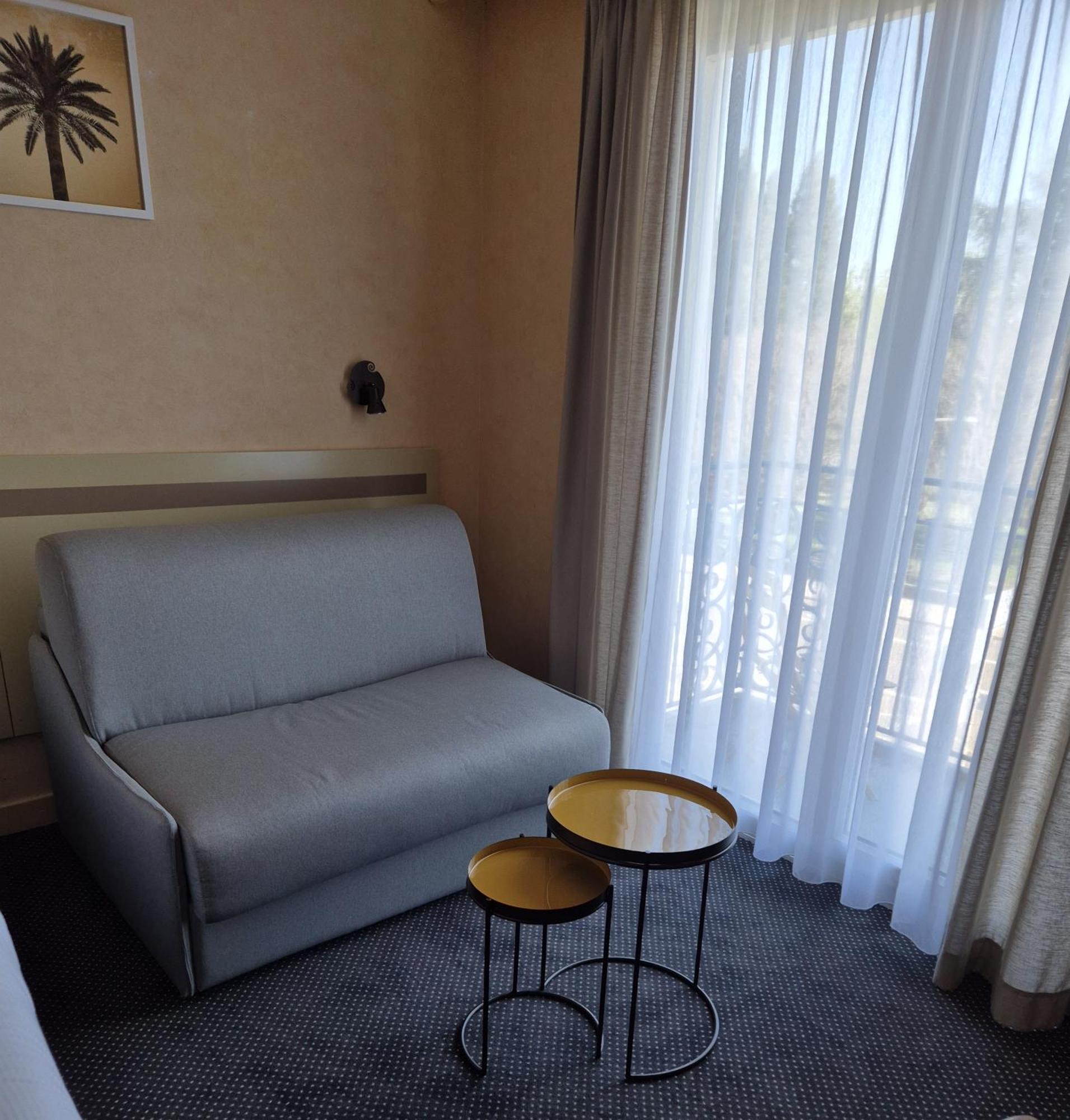 Cit'Hotel Logis De Brou, Bourg En Bresse Esterno foto
