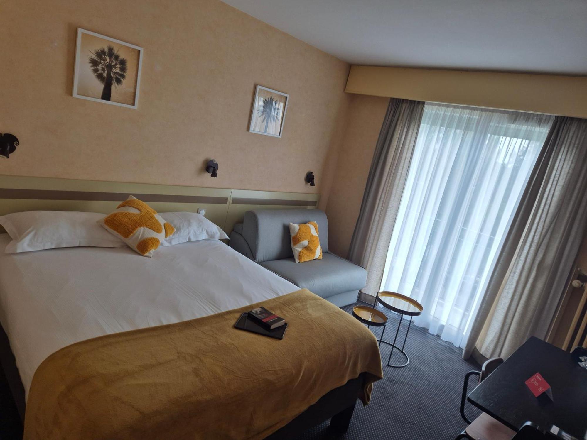 Cit'Hotel Logis De Brou, Bourg En Bresse Esterno foto