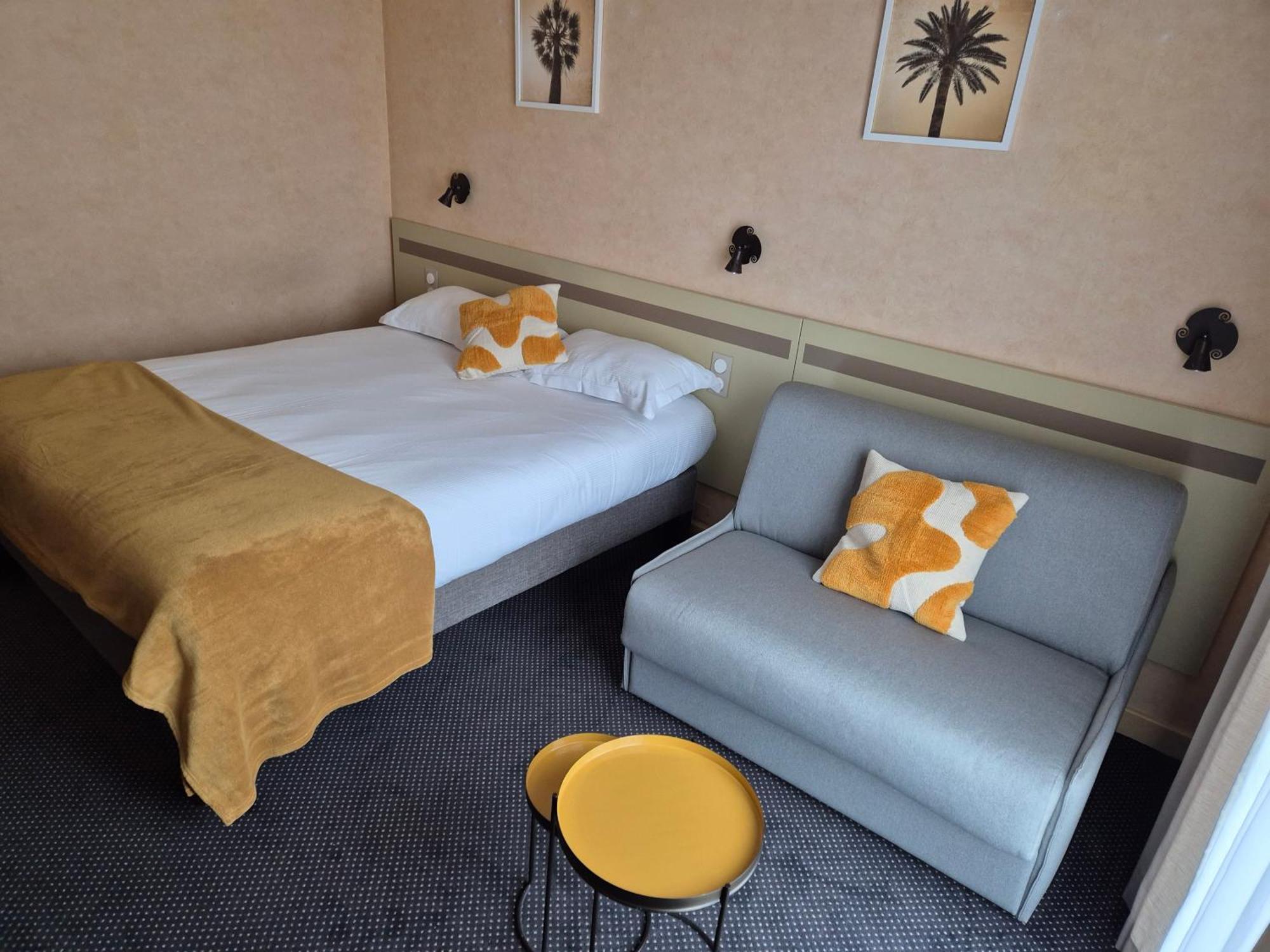 Cit'Hotel Logis De Brou, Bourg En Bresse Esterno foto