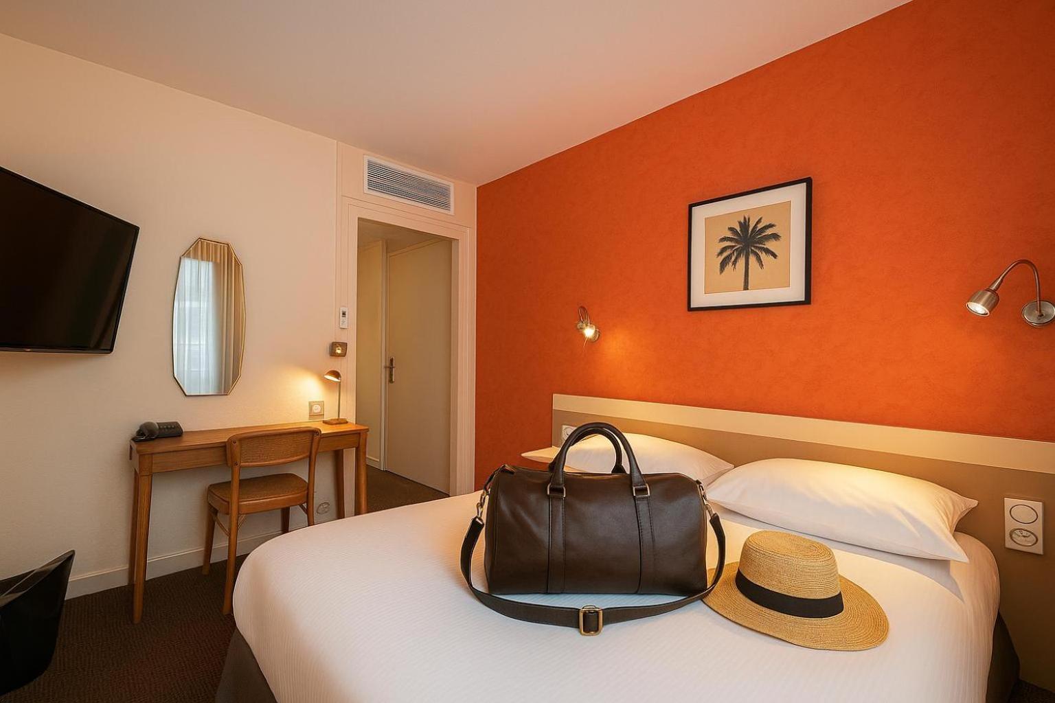 Cit'Hotel Logis De Brou, Bourg En Bresse Esterno foto